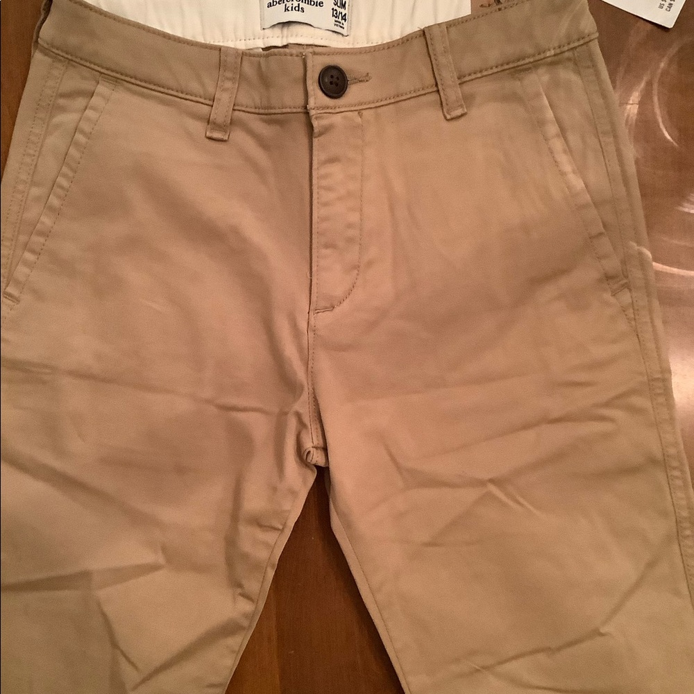 BNWT Abercrombie kids boys khaki pants